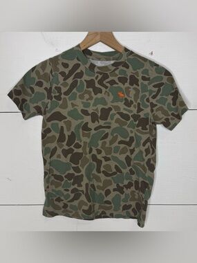 Abercrombie Kids • Green and Tan Camo Short Sleeve Tee Size 11/12
